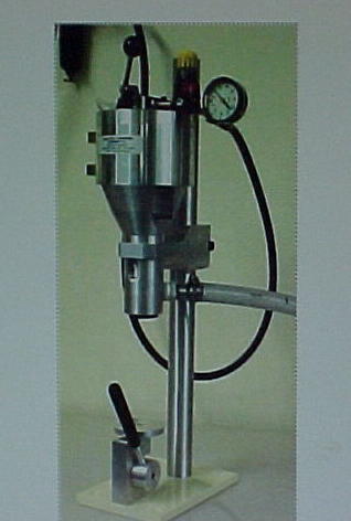 Pneumatic Aerosol Can Vacuum Crimper